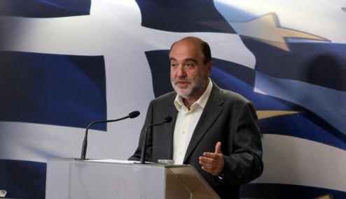 Picture 0 for ΣΦΑΙΡΑ ΚΑΙ ΑΠΕΙΛΕΣ ΓΙΑ ΤΟΝ ΤΡ. ΑΛΕΞΙΑΔΗ ΑΠΟ ΤΗΝ ΚΟΚΚΙΝΗ ΦΡΑΞΙΑ (ΦΩΤΟ)  