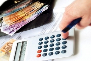 Αντικαθίσταται το χαρτόσημο με φόρο στις συναλλαγές 