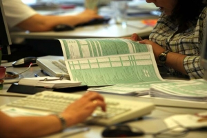 Μέσα σε 20 ημέρες πρέπει να υποβληθούν 2,3 εκατομμύρια φορολογικές δηλώσεις