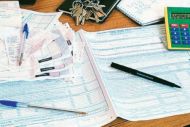 Χειρόγραφα στην εφορία οι δηλώσεις για όσους απεβίωσαν