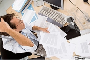 Νέα μέτρα: Επαναφορά της υποχρεωτικής τηλεργασίας - Τι σχεδιάζεται - Το κόστος