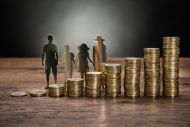 Αύξηση του αφορολόγητου 1.000 ευρώ για οικογένειες με παιδιά