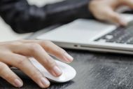 Εφορία: Έρχεται το ηλεκτρονικό πελατολόγιο που θα ελέγχει την «κίνηση» στις επιχειρήσεις