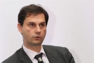 Θεοχάρης: Απορρίπτει τους ισχυρισμούς περί φοροκαταιγίδας