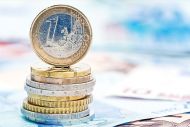 ΦΠΑ: Μόνιμα χαμηλός ο συντελεστής 13% σε τουρισμό και συγκοινωνίες