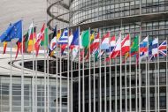 Ευρωζώνη: Υφεση της οικονομίας δείχνει η νέα κάμψη του τομέα υπηρεσιών τον Δεκέμβριο