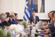 Μητσοτάκης στο υπουργικό: Αύριο θα ανακοινώσουμε μέτρα για την ακρίβεια
