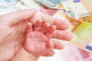 Επίδομα γέννησης έως 3.500 ευρώ: Πού και πότε υποβάλλεται η αίτηση και ποιους αφορά