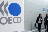  O ΟΟΣΑ επαινεί την Ελλάδα για σημαντική πρόοδο στον τομέα καταπολέμησης της δωροδοκίας στις διεθνείς συναλλαγές