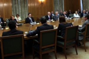 Νέα εποχή για τη χώρα με νομοσχέδια-φωτιά σε εργασιακά και ΔΕΚΟ