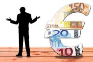Μεγαλύτερη μείωση εισφορών, περισσότερες δόσεις στους οφειλέτες