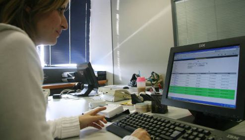Picture 0 for Τρίμηνες αποδοχές δημοσίων υπαλλήλων μετά την αποχώρηση λόγω συνταξιοδότησης