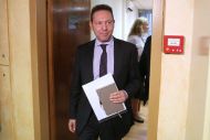 Πρόταση Στουρνάρα για αύξηση των ορίων ηλικίας συνταξιοδότησης κατά 2 έτη!!!
