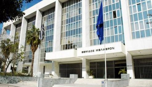 Picture 0 for Ά.Π.: Παράνομη η εξαήμερη εργασία σε επιχειρήσεις που λειτουργούν σε πενθήμερη βάση