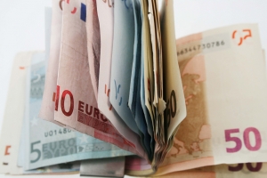 Απόφαση για το...  ελάχιστο εγγυημένο εισόδημα