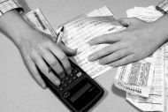 Φόρο υπεραξίας 15% και στα warrants θέλει η τρόικα