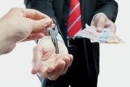 Ακόμη δύο χρόνια θα πληρώνουμε φόρους με πλασματικές αντικειμενικές αξίες 