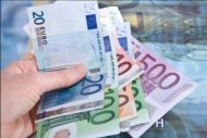 Κατώτατος μισθός 751 ευρώ σημαίνει αυξήσεις και σε επιδόματα του ΟΑΕΔ 